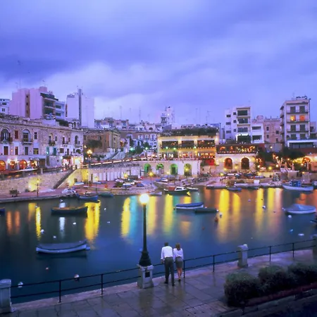Apartman Stunning Sea Views In Tigne Point, With Pool Sliema