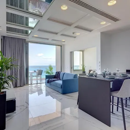 Apartman Stunning Sea Views In Tigne Point, With Pool Sliema