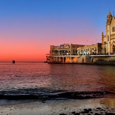 Stunning Sea Views In Tigne Point, With Pool *